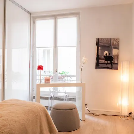 Apartamento Petit 2 Pieces Proche De La Tour Eiffel París
